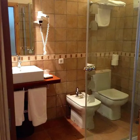 Hotel Es Mercadal 4* אס מרקדל