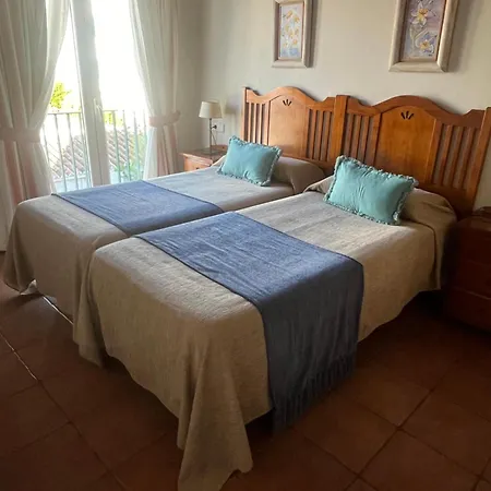 Hotel Es Mercadal 4*