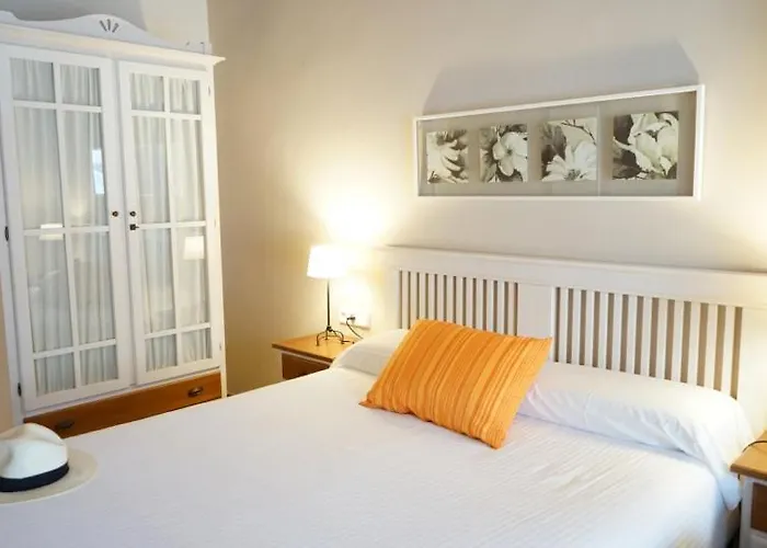 Hotel Es Mercadal 4*